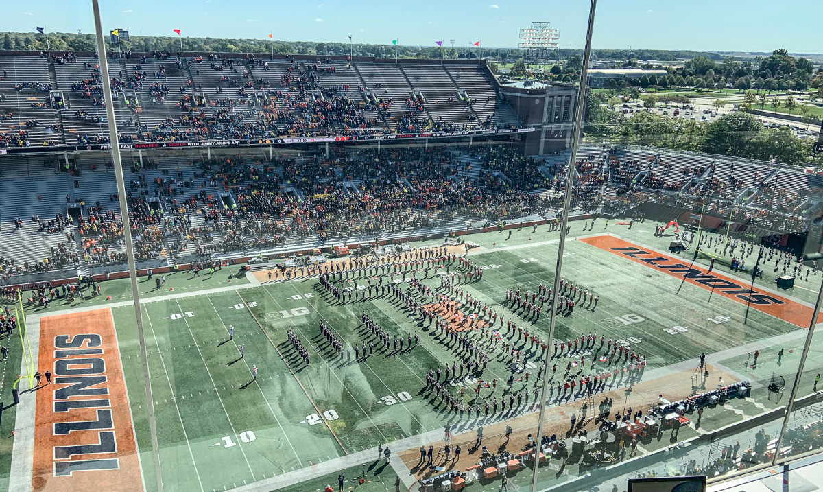 Live Game Day Updates Michigan At Illinois Sports Illustrated