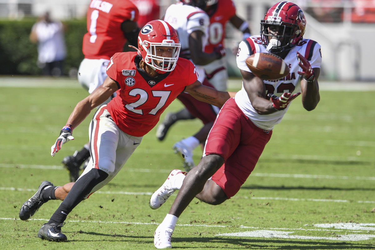 Eric Stokes Jr. coming in with a tackle against South Carolina.