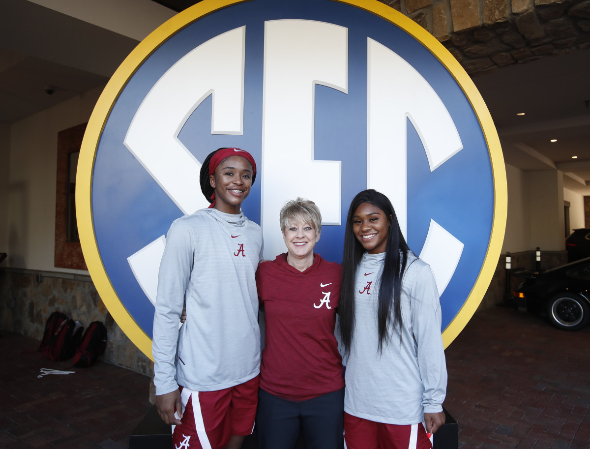 Alabama women's basketball coach Kristy Curry, redshirt junior Jordan Lewis and junior Jasmine Walker at SEC Media Days