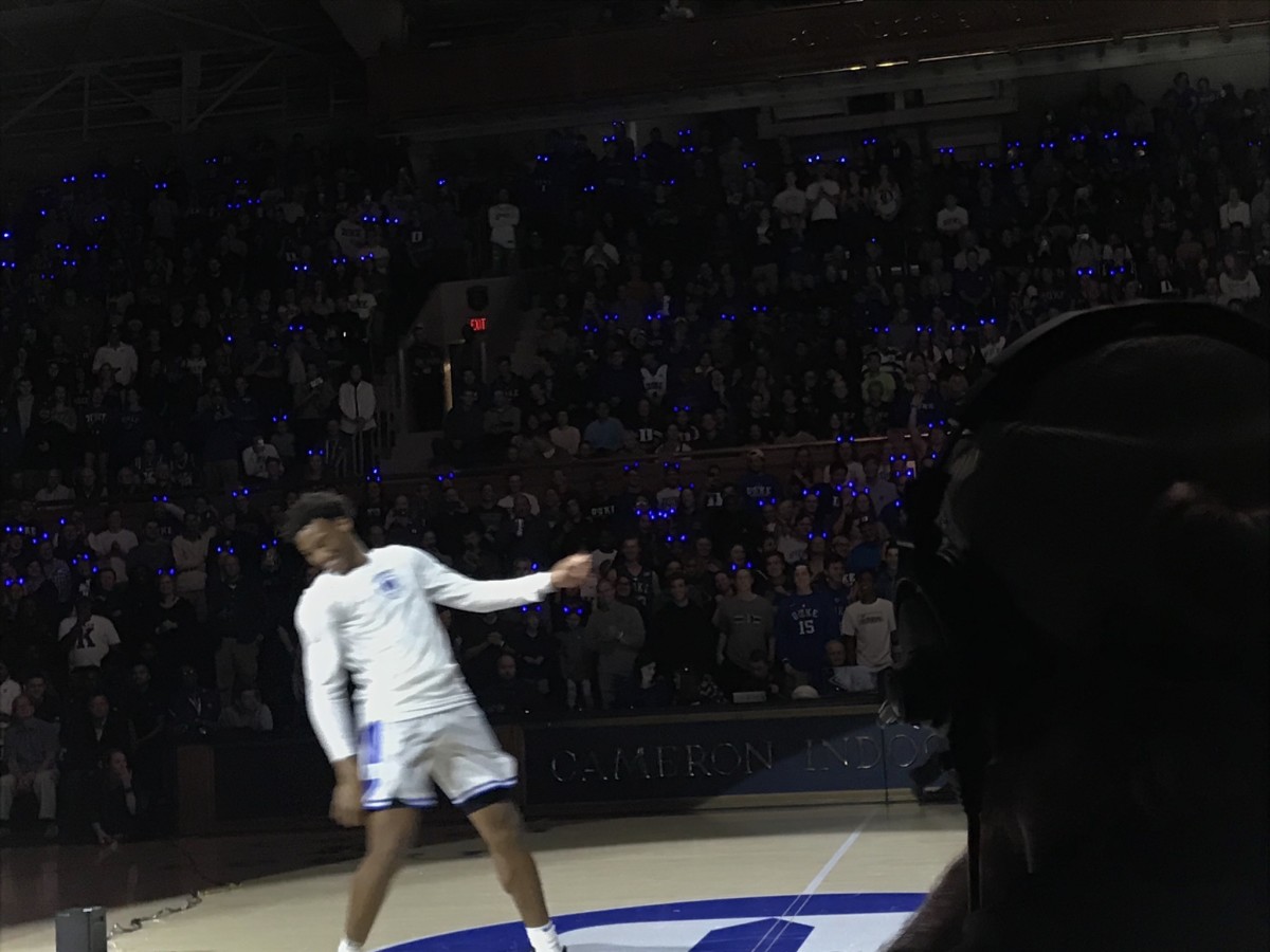 Wendell Moore dancing during his intro