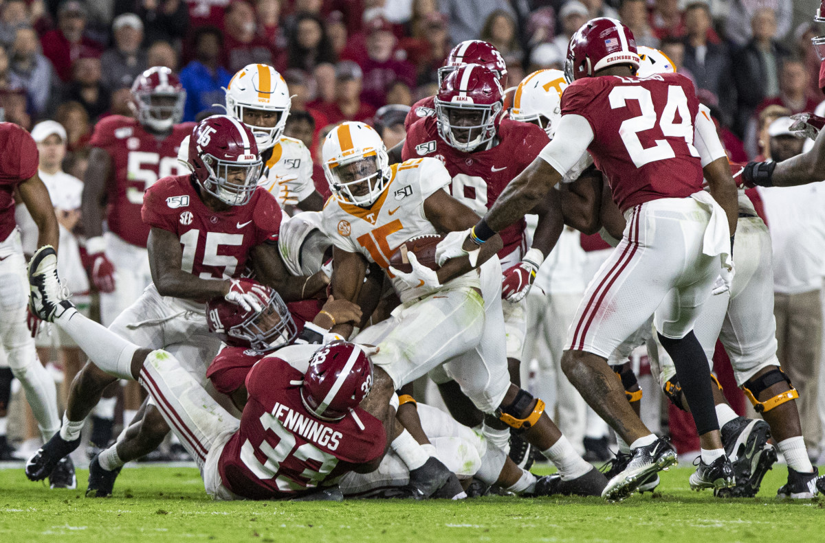 The smothering 2019 Alabama defense against Tennessee