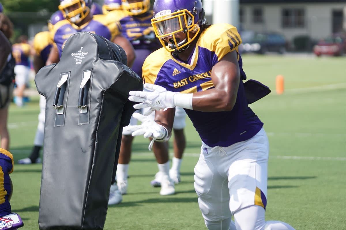 BREAKING WVU Snags 2019 JUCO DE Sports Illustrated West Virginia