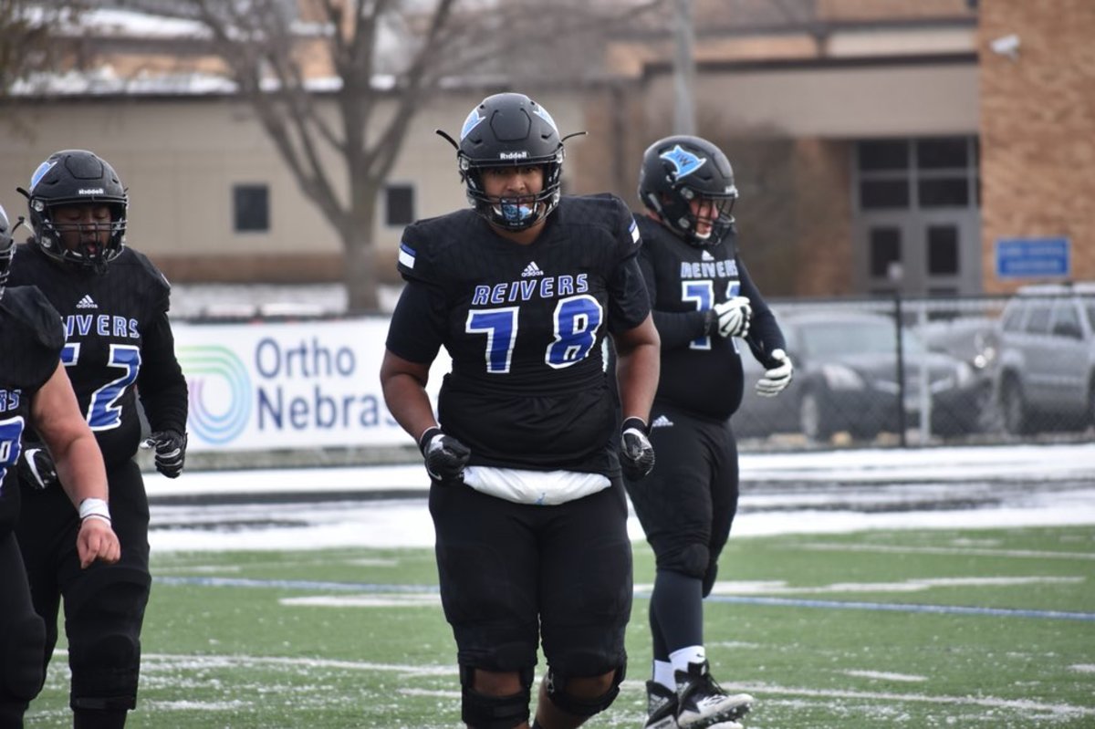 Brown, West Virginia Looking to Add 2019 JUCO OL Sports Illustrated