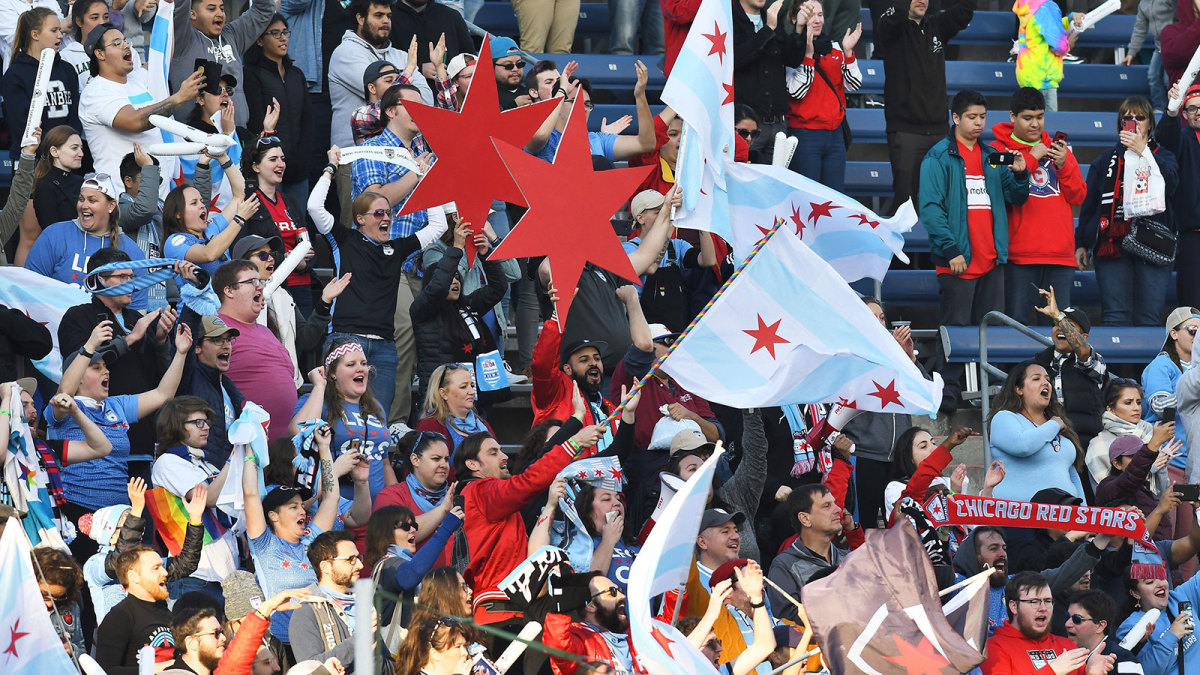 Chicago Red Stars fans cheer on their NWSL finalists