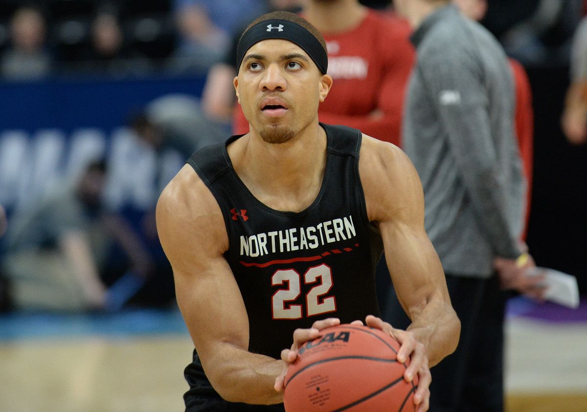 Donnell Gresham Jr. warms up for matchup against Kansas back in March.