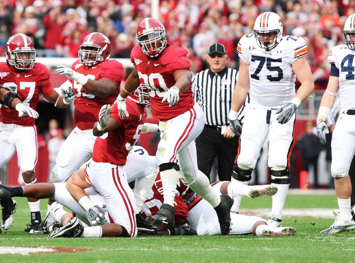 Dont'a Hightower begins to celebrate after a big stop against Auburn