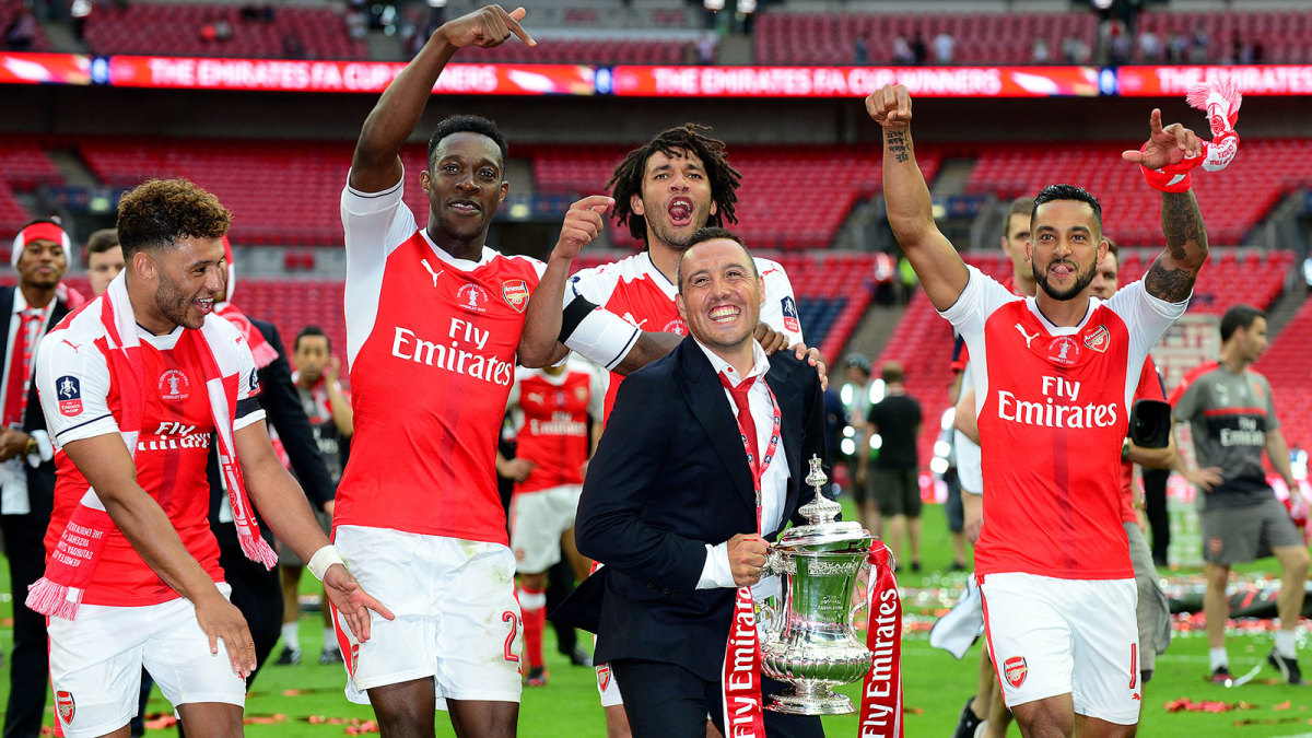 Santi Cazorla lifts the FA Cup trophy in 2017