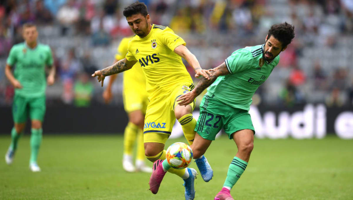 real-madrid-v-fenerbahce-audi-cup-2019-3rd-place-match-5d8dfa2672cebea329000001.jpg