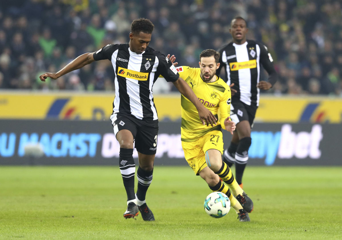borussia-moenchengladbach-v-borussia-dortmund-bundesliga-5c307c0147ea64f783000005.jpg
