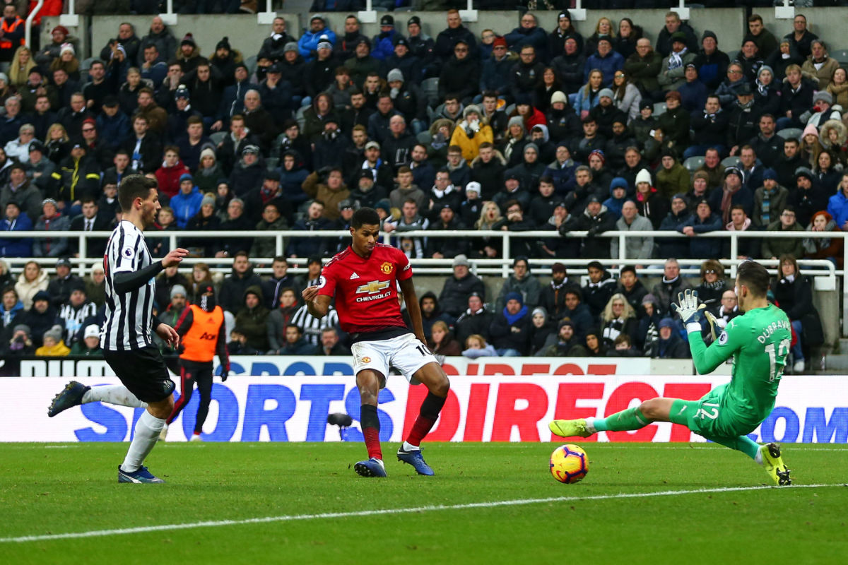 newcastle-united-v-manchester-united-premier-league-5c2defd76d2b593da100001f.jpg