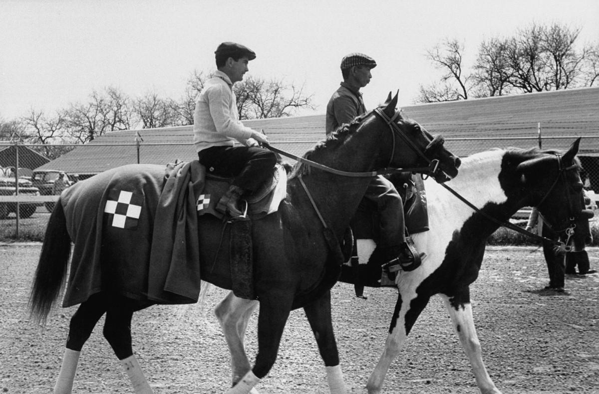 kentucky-derby-1958-shoemaker2.jpg