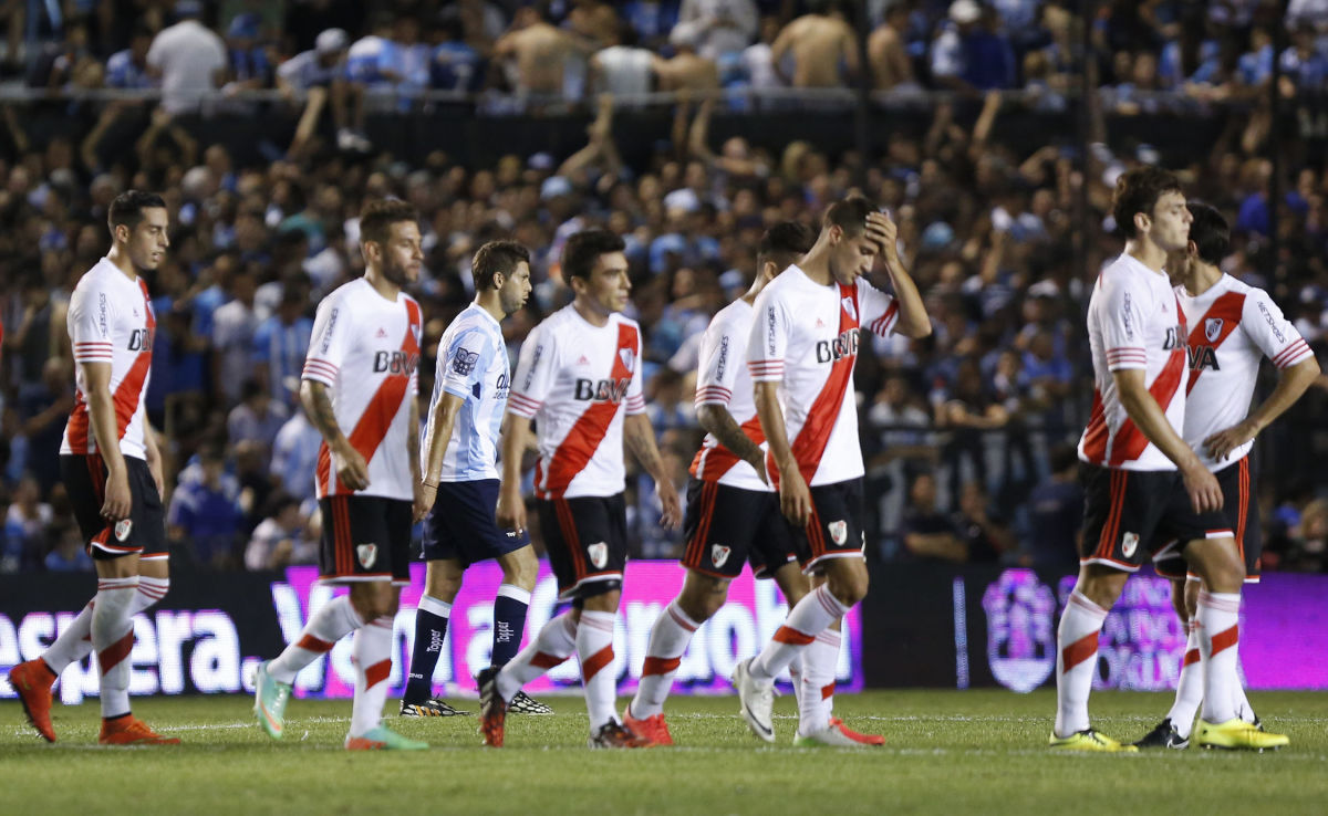 racing-club-v-river-plate-torneo-de-transicion-2014-5d8d1b6605fa80eaf400000d.jpg