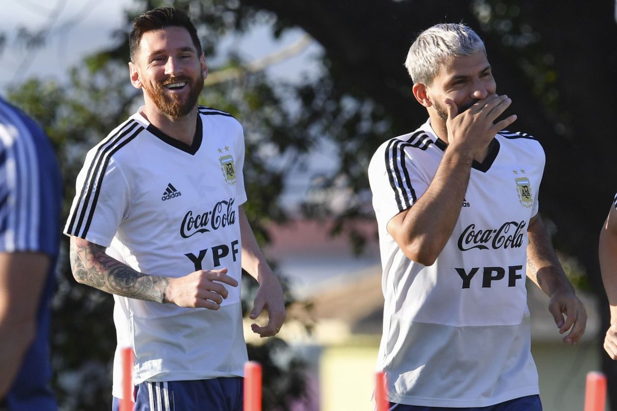 fbl-copa-america-2019-arg-training-5d1b5f34c62fc956ed000002.jpg