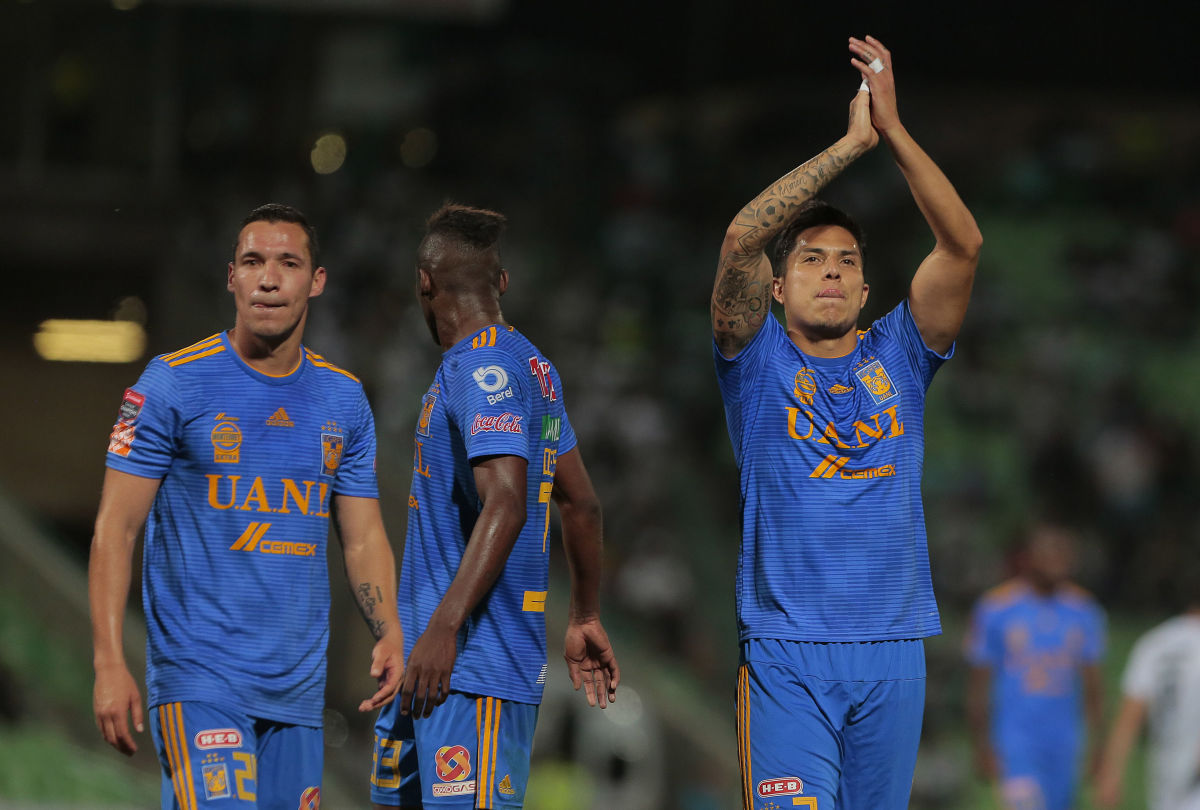 santos-laguna-v-tigres-uanl-concacaf-champions-league-20109-5caf522b192e053d1e000006.jpg