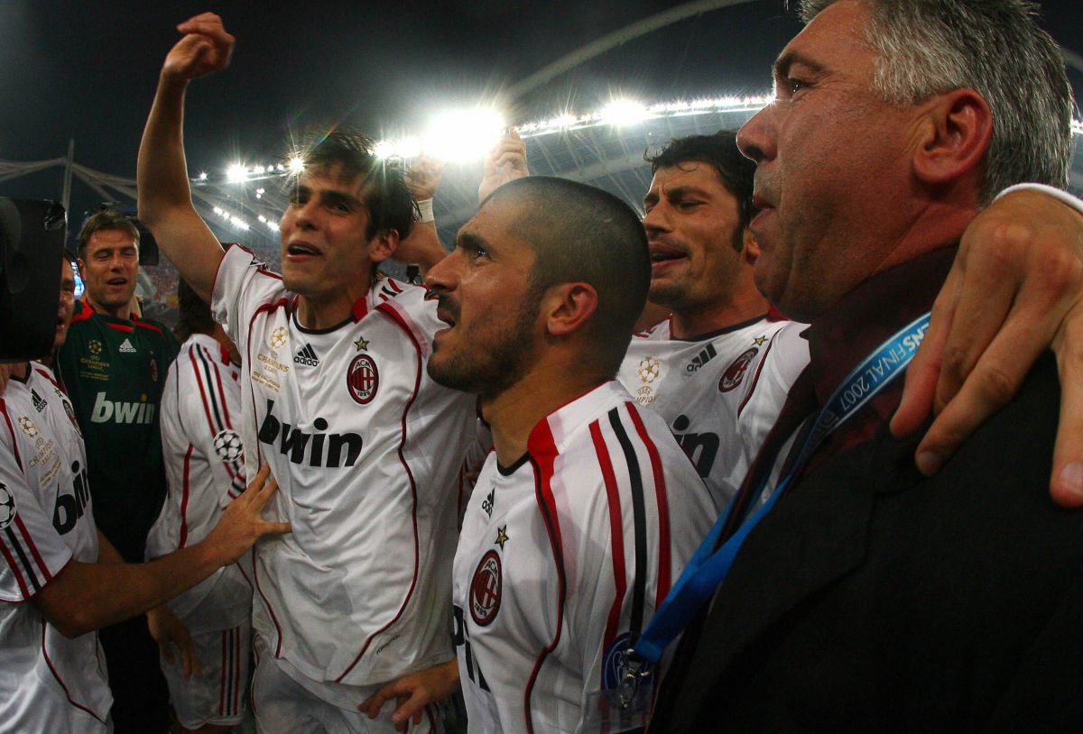 ac-milan-s-brazilian-midfielder-kaka-l-5ceff9f2842ad575d6000001.jpg