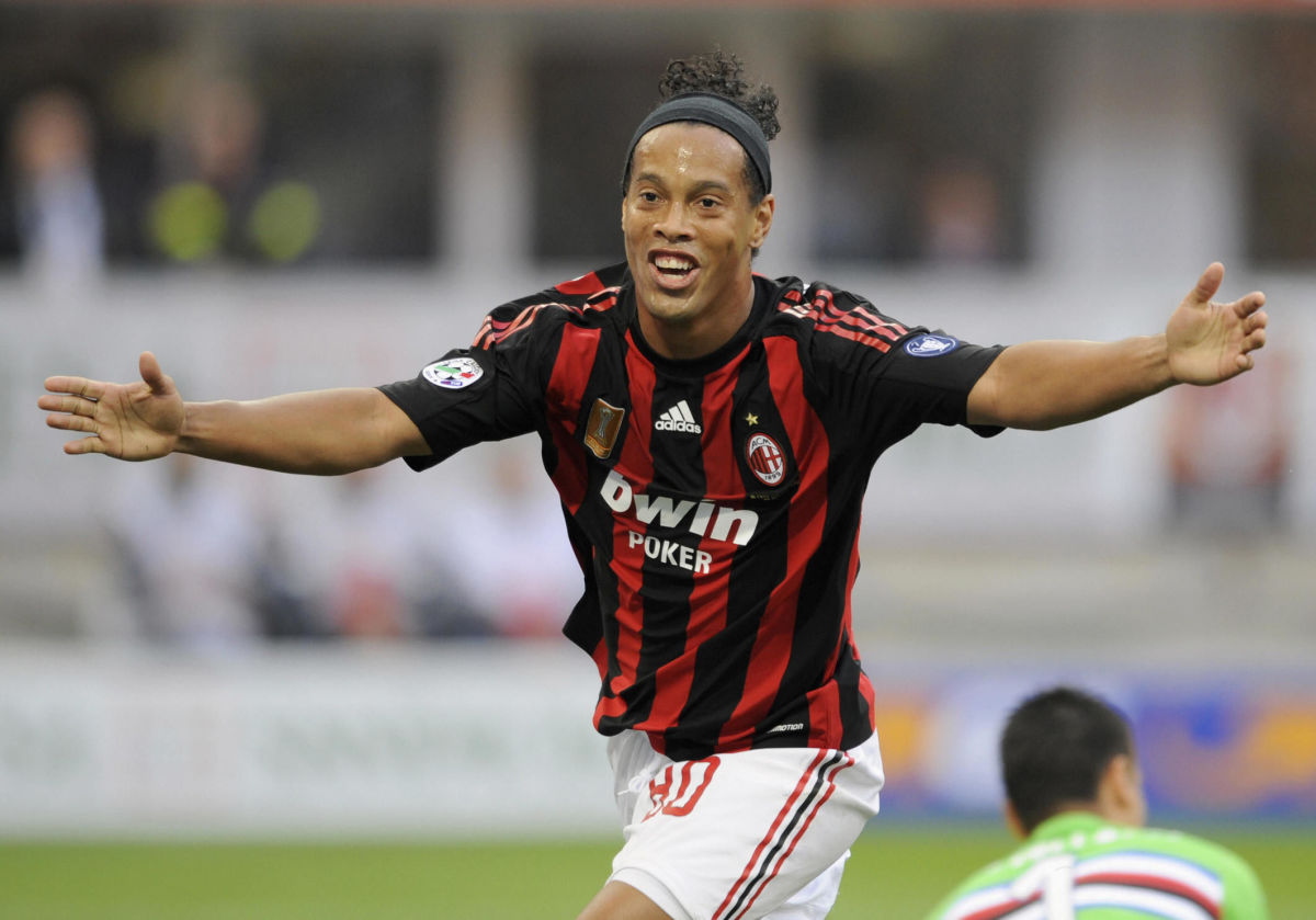ac-milan-s-brazilian-forward-ronaldinho-5d149313c8a4a706db000004.jpg
