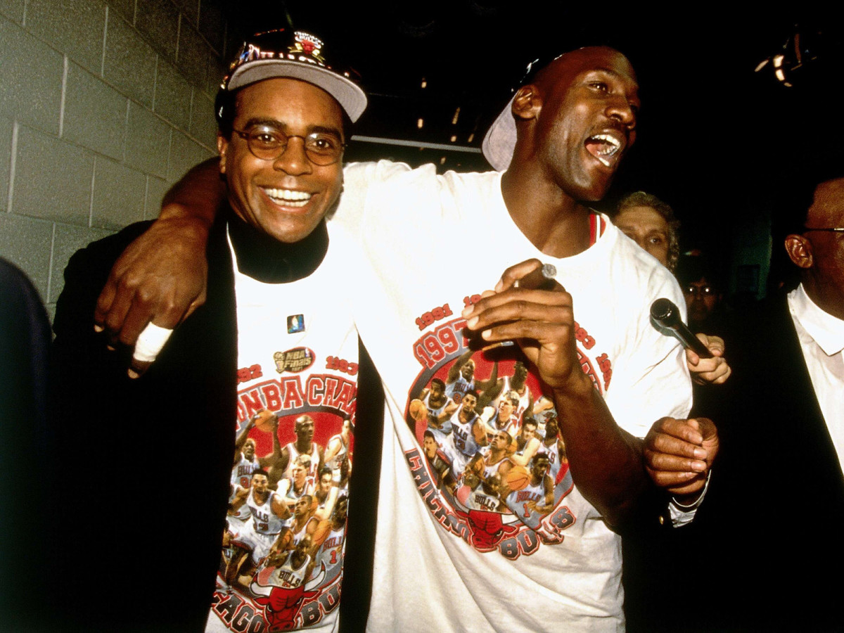 ahmad-rashad-michael-jordan.jpg