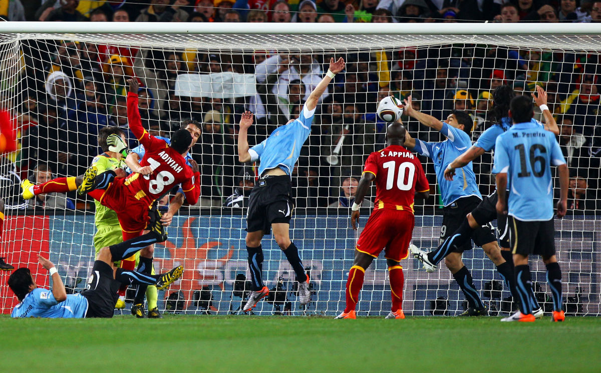 uruguay-v-ghana-2010-fifa-world-cup-quarter-finals-5c45e4f50a8e67995c000001.jpg