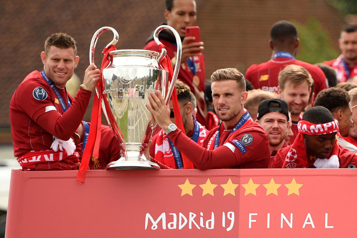 fbl-eur-c1-eng-liverpool-trophy-parade-5d7f7f554ce5487d9b000004.jpg