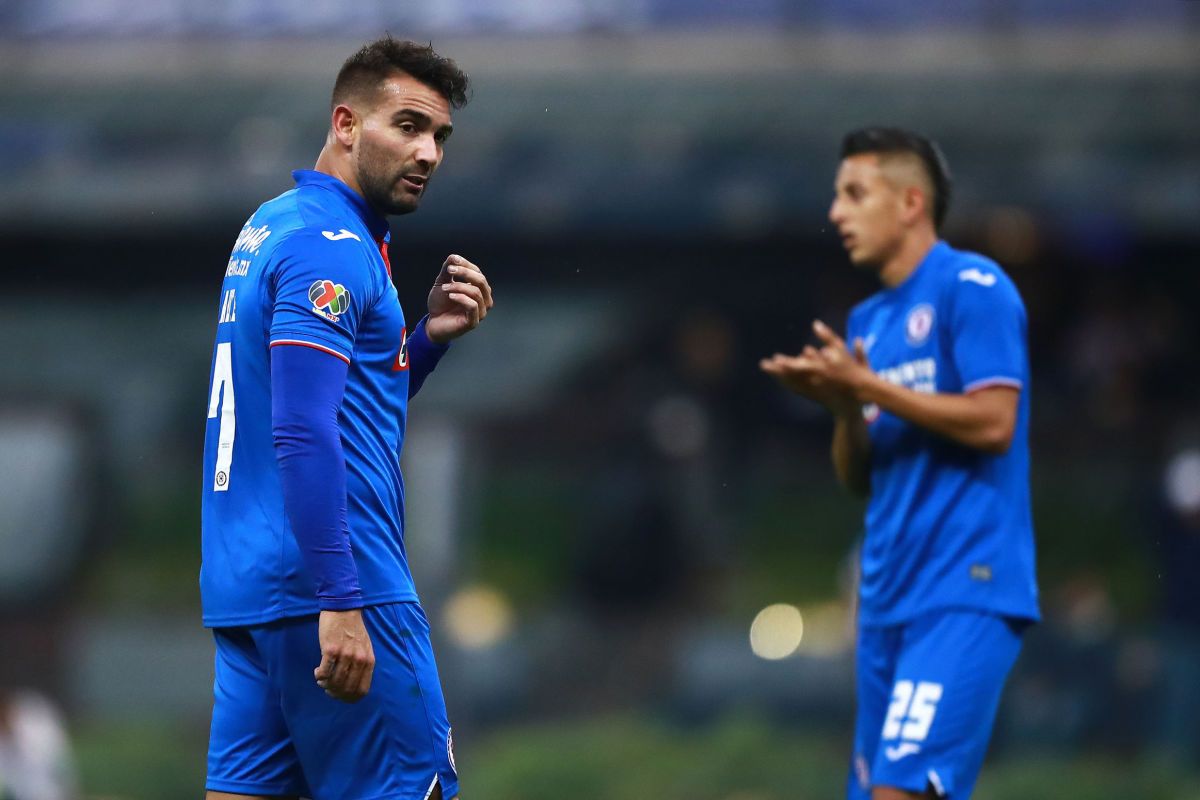 cruz-azul-v-chivas-torneo-clausura-2019-liga-mx-5c4d0dc52e4e3ce31a000003.jpg