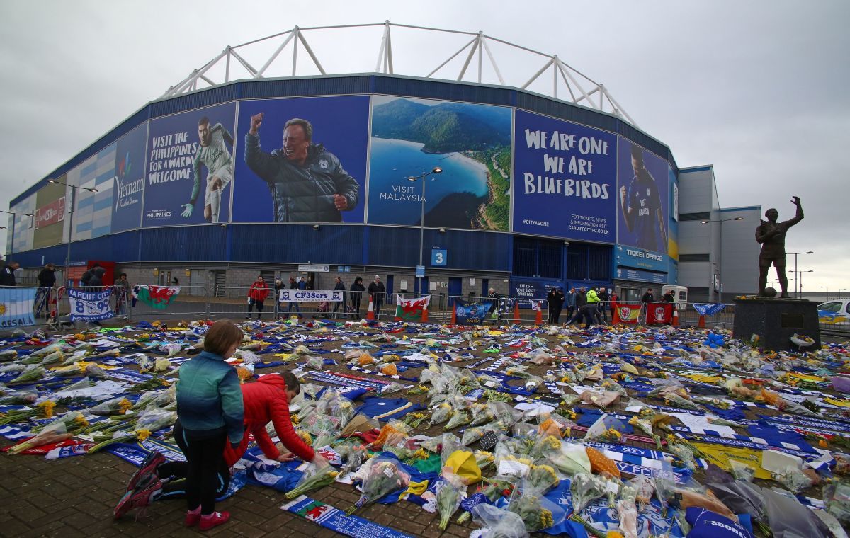 britain-france-argentina-fbl-eng-arg-fra-pr-cardiff-ligue1-aviat-5c4d81f1215be0526300000a.jpg