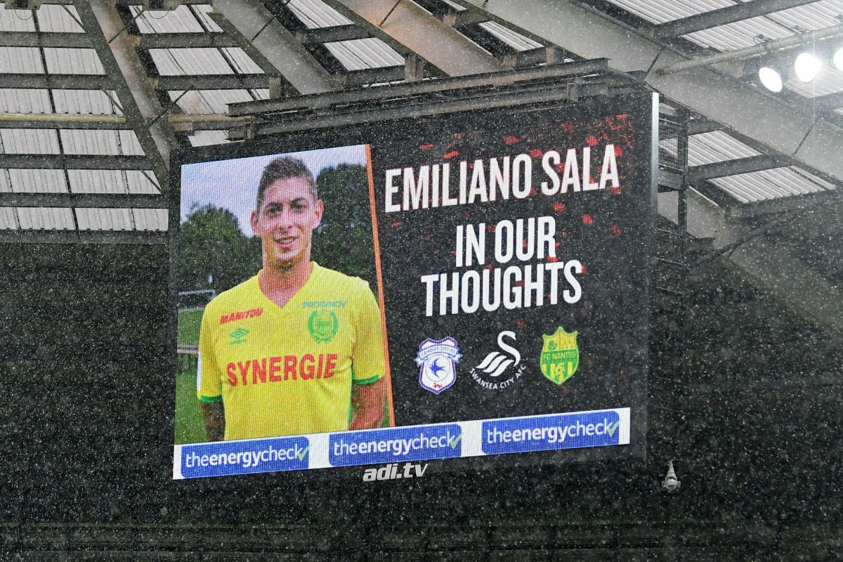 swansea-city-v-gillingham-fa-cup-fourth-round-5c4d82ca215be0e9c5000001.jpg