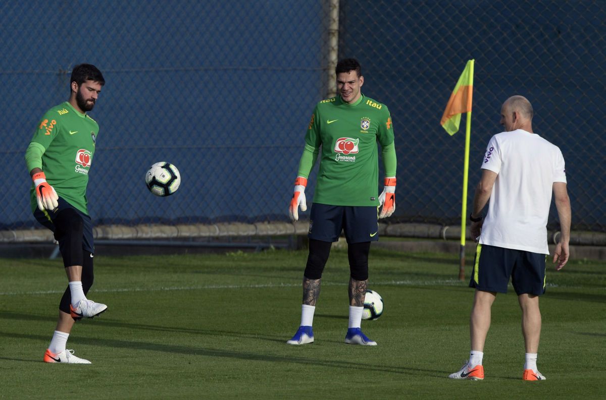 fbl-copa-america-2019-bra-training-5d70cfe742fb8c06df000001.jpg