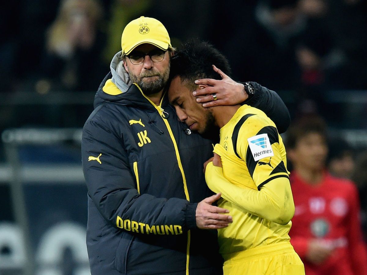 eintracht-frankfurt-v-borussia-dortmund-bundesliga-5d60cb175b7040a01b000001.jpg