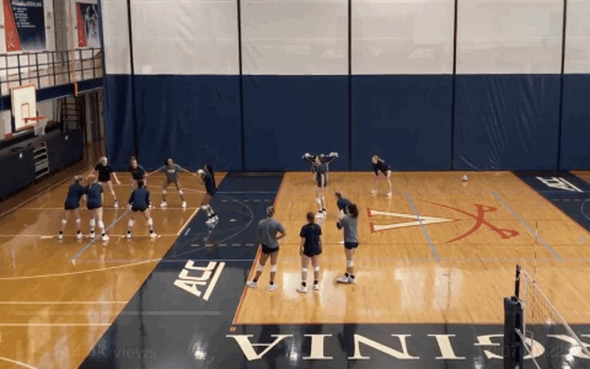 uva-vball-play.gif
