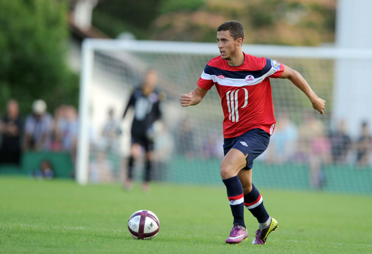 lille-s-forward-eden-hazard-runs-with-th-5d84d46e53416da4c2000001.jpg
