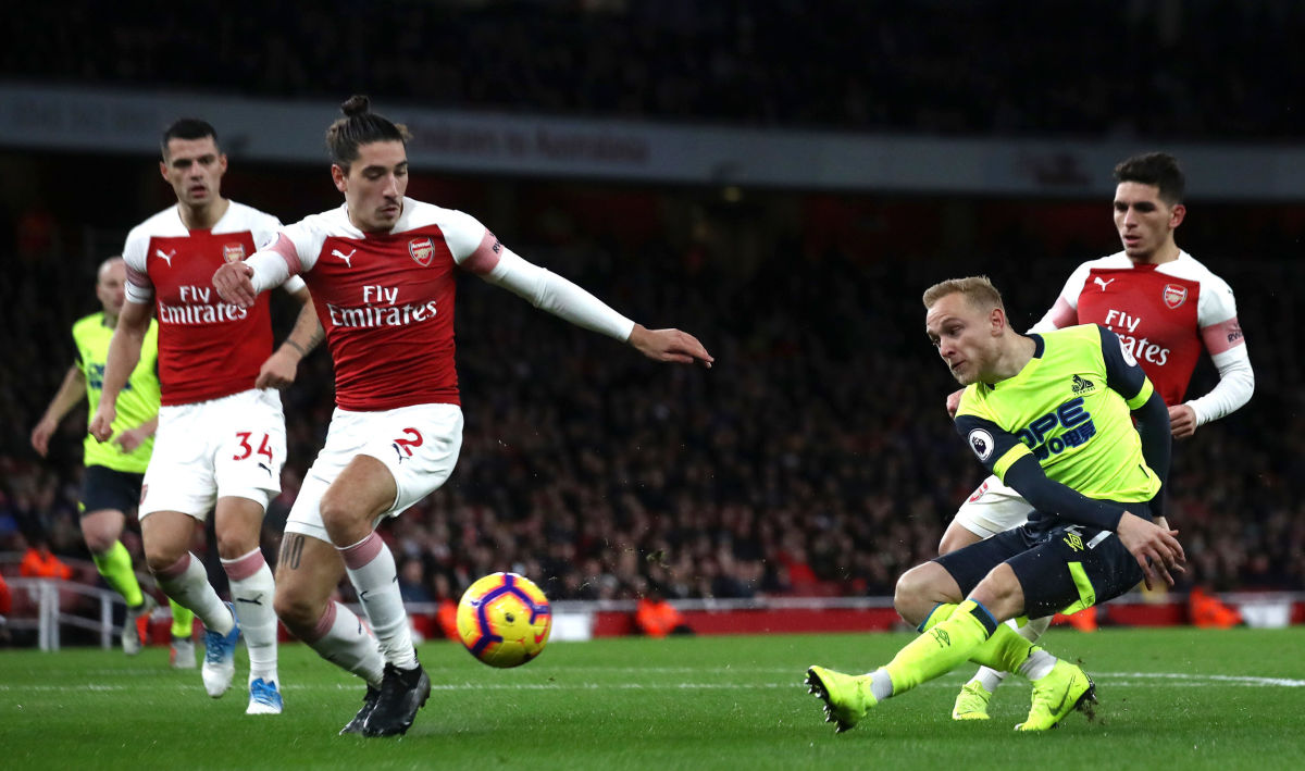 arsenal-fc-v-huddersfield-town-premier-league-5d0ded6187b0890bdb000001.jpg