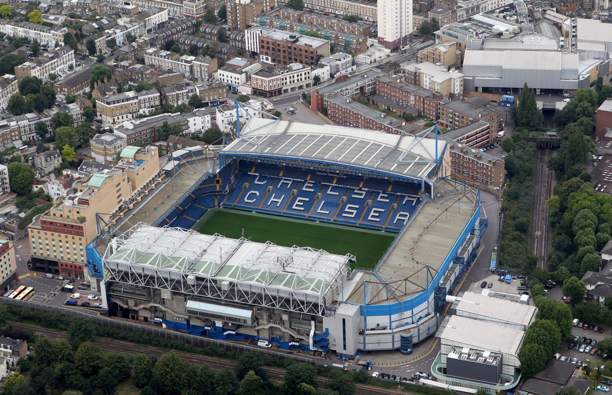 aerial-views-of-london-football-stadiums-5c3effd6c94e4496fc000004.jpg