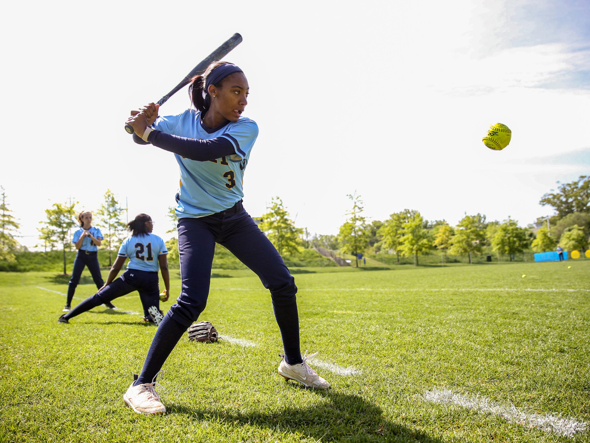 Mo'ne Davis's next journey is playing college softball - Sports Illustrated