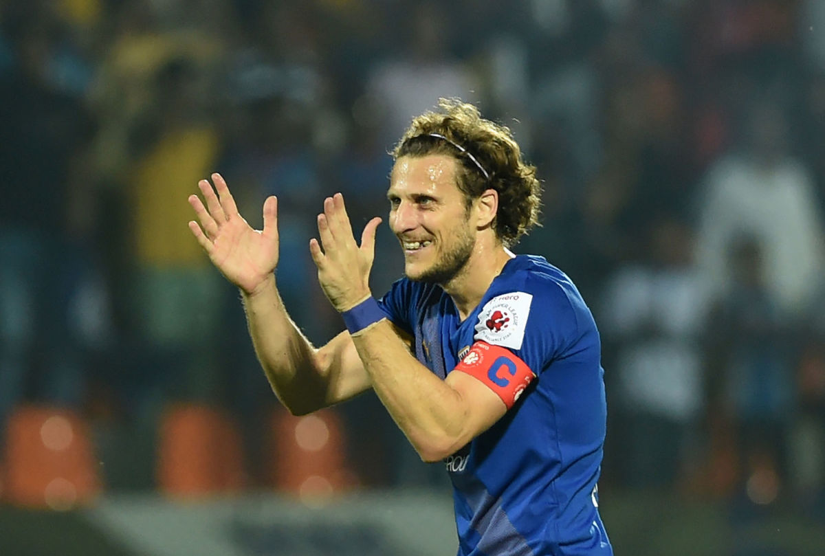 Diego Forlan comes out of retirement at 42 in Uruguay - Football España