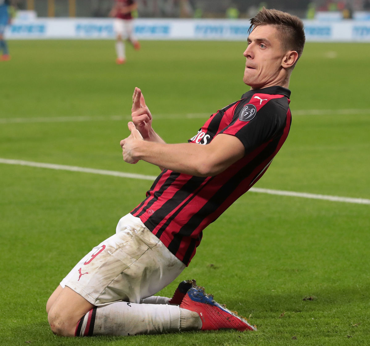 ac-milan-v-empoli-serie-a-5c9e3d452e4316dac6000001.jpg