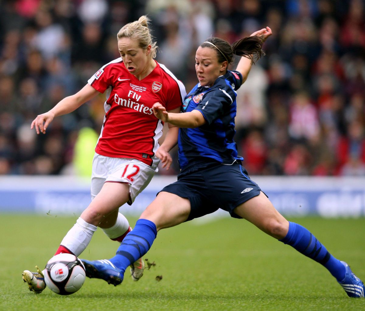 arsenal-lfc-v-sunderland-wfc-fa-women-s-cup-final-5cbde2ae1155530a24000001.jpg