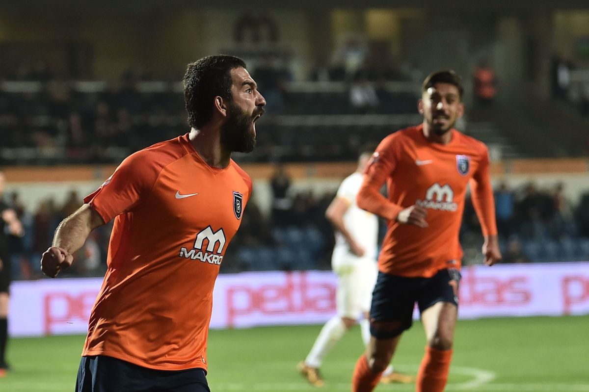 fbl-tur-superlig-basaksehir-kayseri-5d78fb72ccd33eb3f6000001.jpg