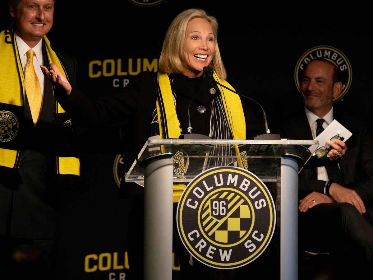 dee-haslam-columbus-crew.jpg