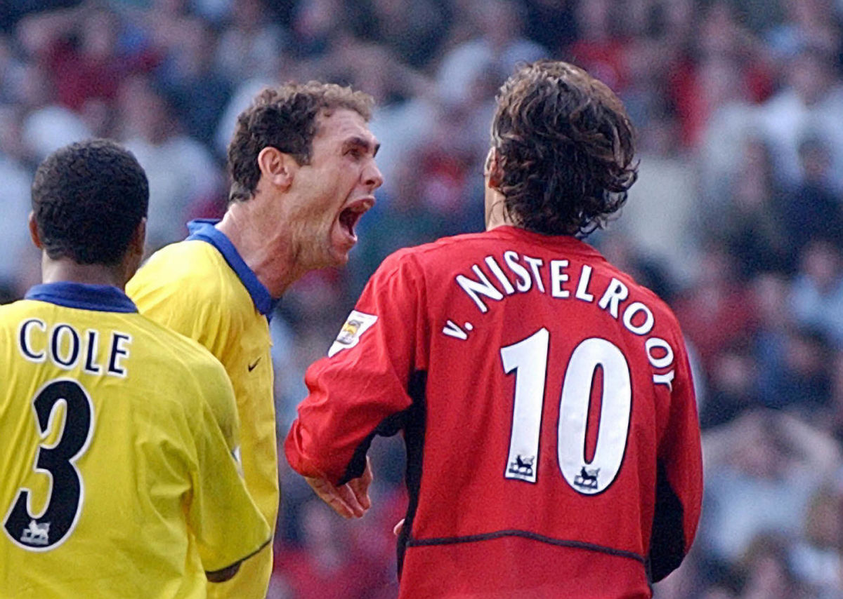 arsenal-s-martin-keown-taunts-manchester-5c9a099672dcb8aa9a000001.jpg