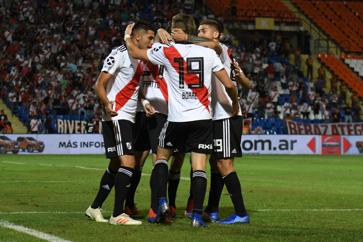 godoy-cruz-v-river-plate-superliga-2018-19-5c52573b4b7ab40fc4000001.jpg