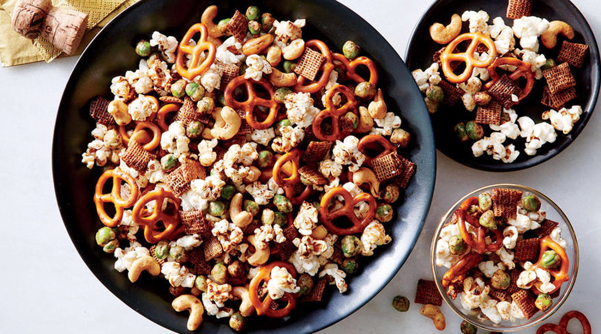 super-bowl-recipes-sesame-soy-nut-and-pretzel-mix.jpg