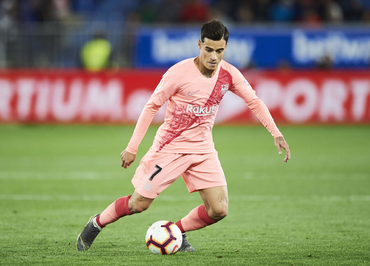 deportivo-alaves-v-fc-barcelona-la-liga-5d5a746e87ca98536a000001.jpg