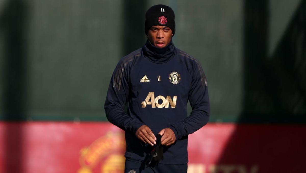 manchester-united-training-and-press-conference-5c8e98612c36cb9477000003.jpg