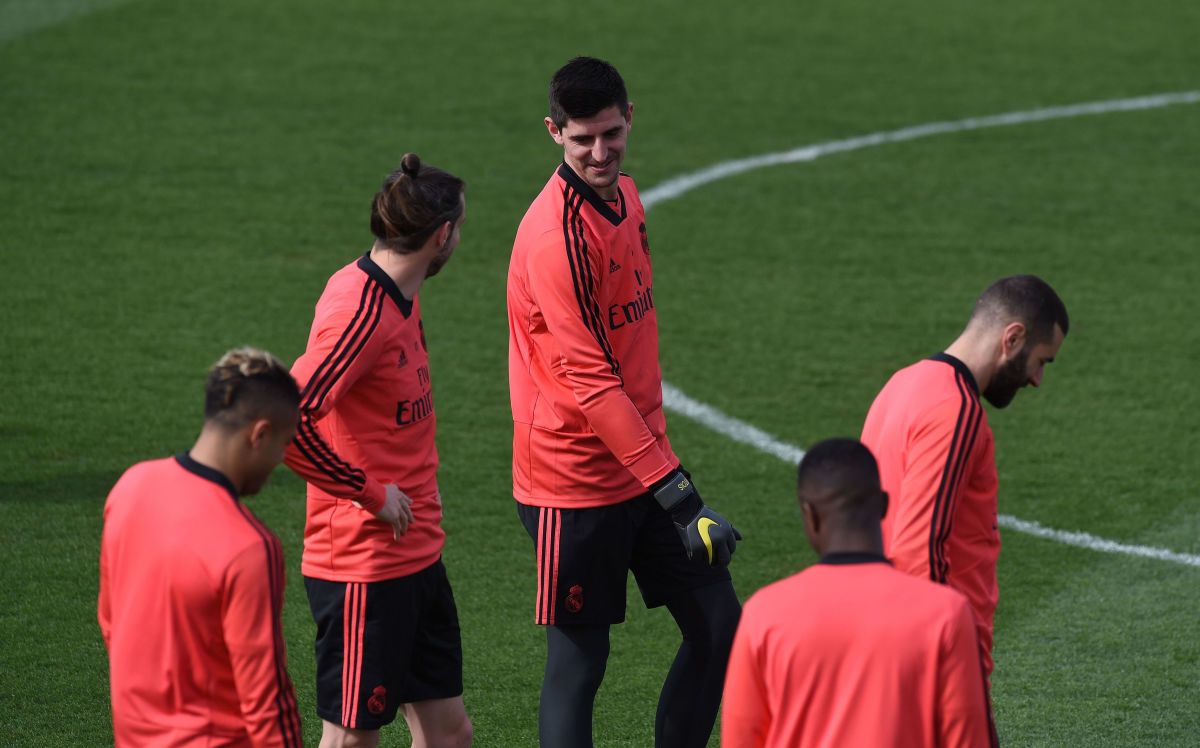 real-madrid-training-and-press-conference-5c9ca0e292317caacb000001.jpg