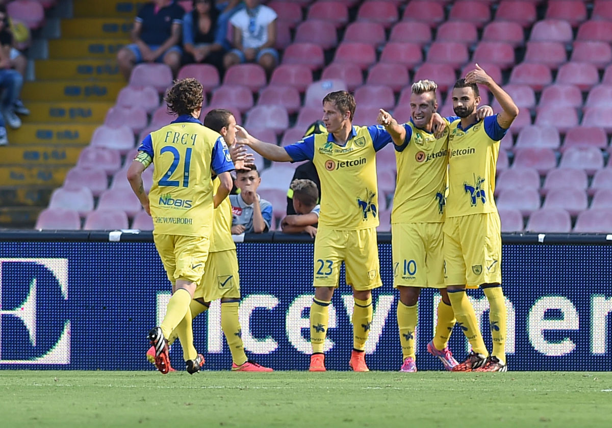 ssc-napoli-v-ac-chievo-verona-serie-a-5cb0d67c10a156d18c000001.jpg