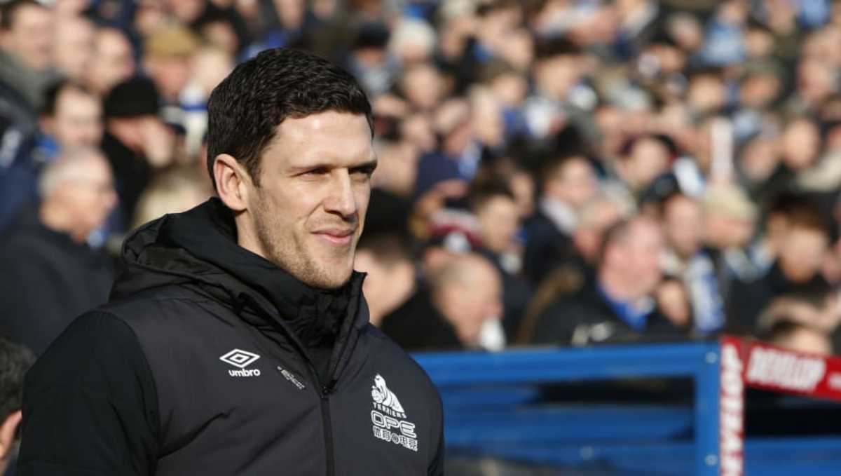 Caretaker Boss Mark Hudson Praises Huddersfield Side Despite 30 Loss