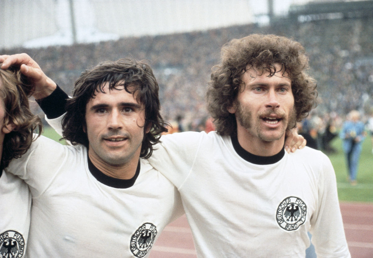 1974-fifa-world-cup-final-west-germany-v-netherlands-5ca88f7898d7b5a9cd000007.jpg