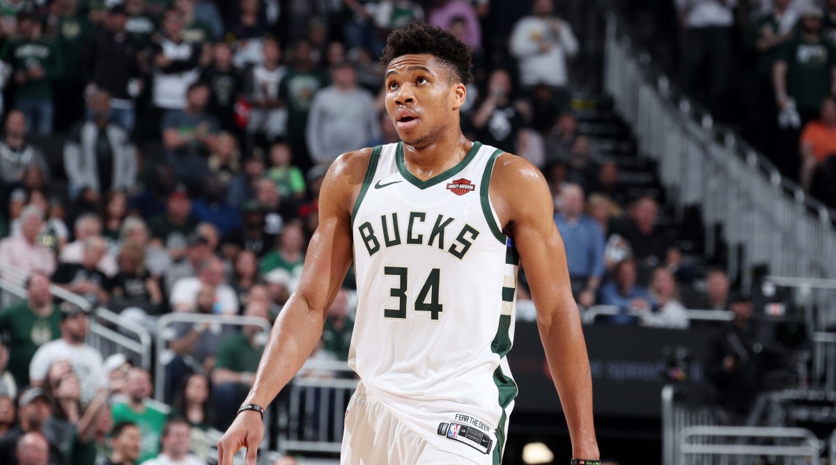 giannis_antetokounmpo_bucks_mvp_.jpg