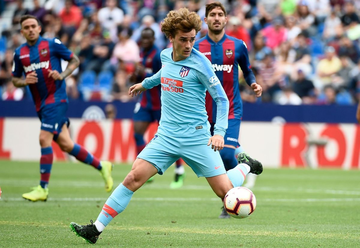 topshot-fbl-esp-liga-levante-atletico-5cfcc0a6fb1dc2d7ab000001.jpg