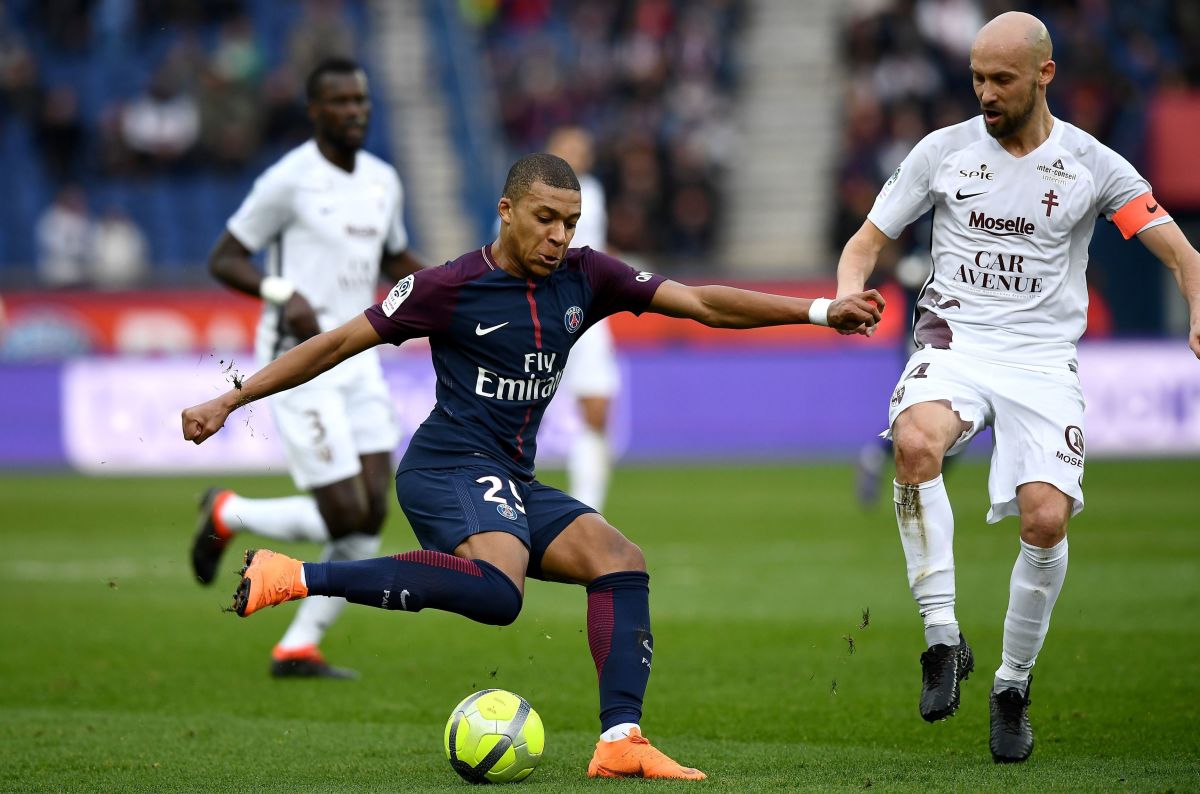 fbl-fra-ligue1-paris-metz-5d64031a55aa316f11000001.jpg